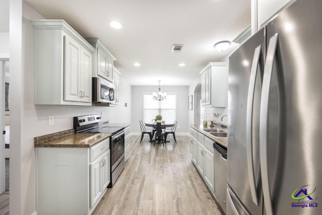 106 Rockport Court