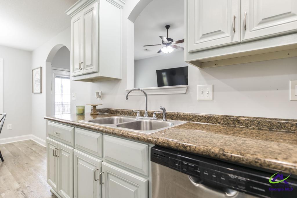 106 Rockport Court