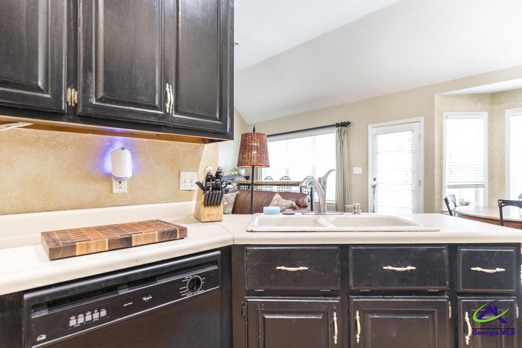 109 Sabre Drive