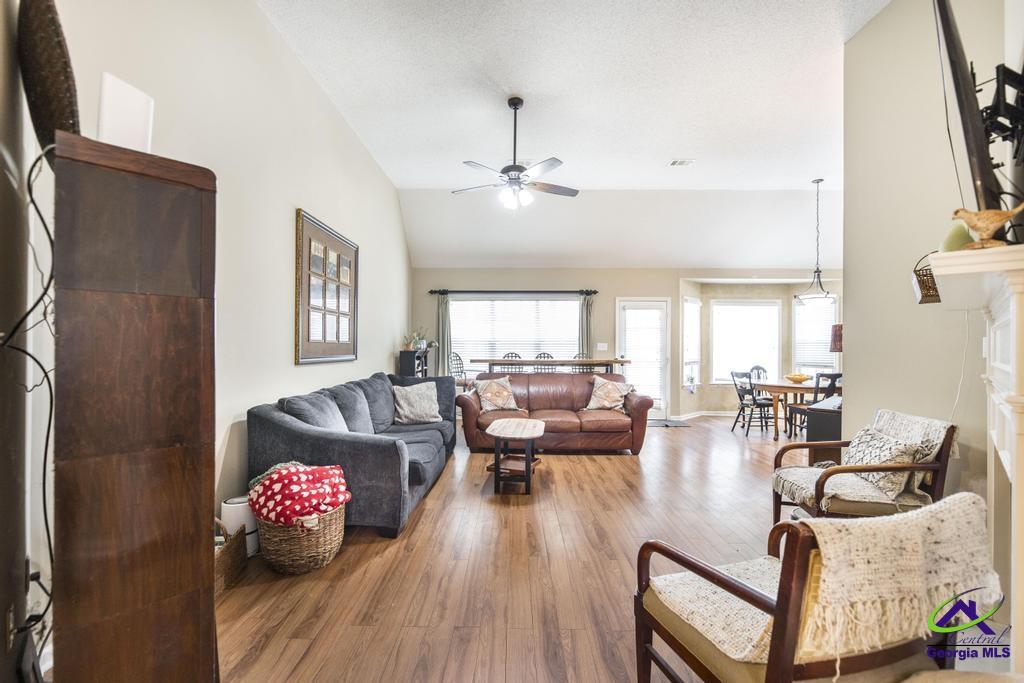 109 Sabre Drive