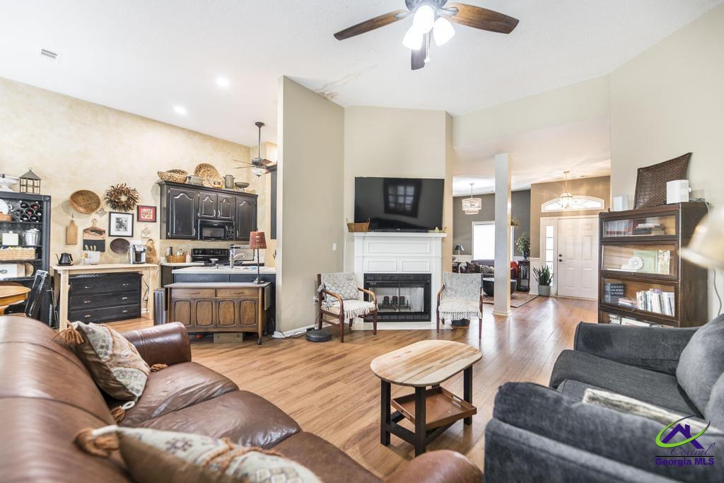 109 Sabre Drive