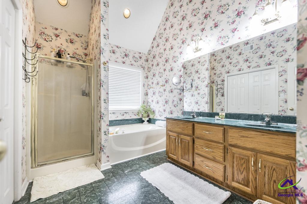 109 Sabre Drive