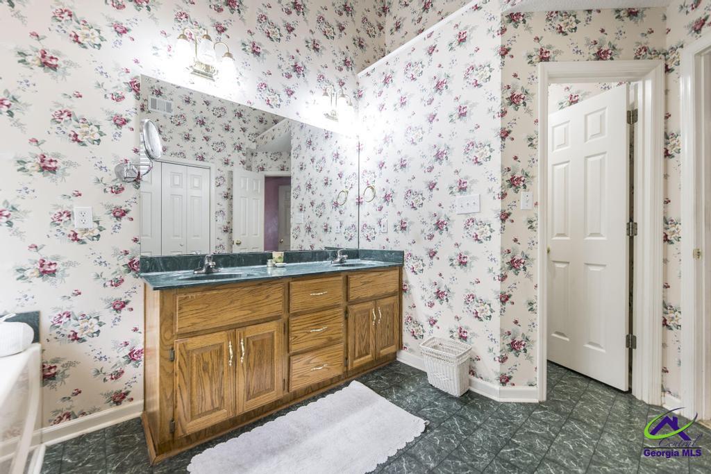 109 Sabre Drive