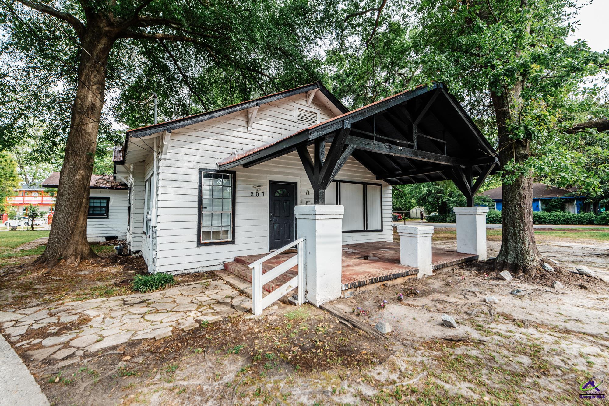 207 Carver Drive