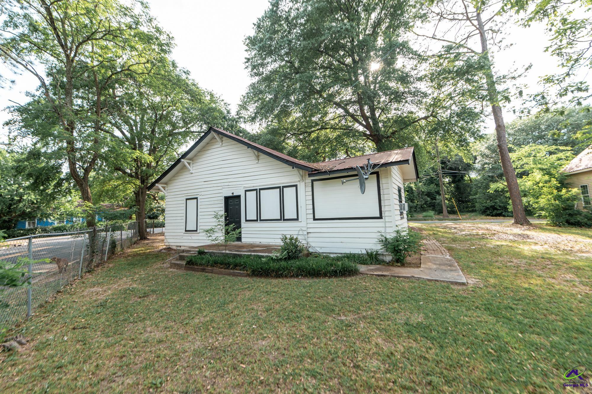 207 Carver Drive