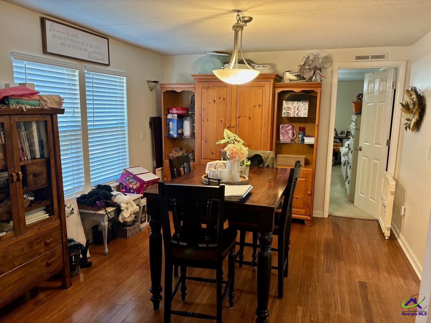 465 Red Oak Drive