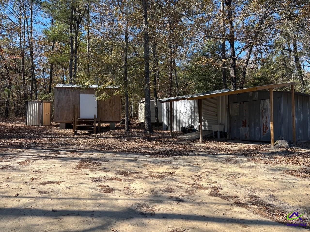 465 Red Oak Drive