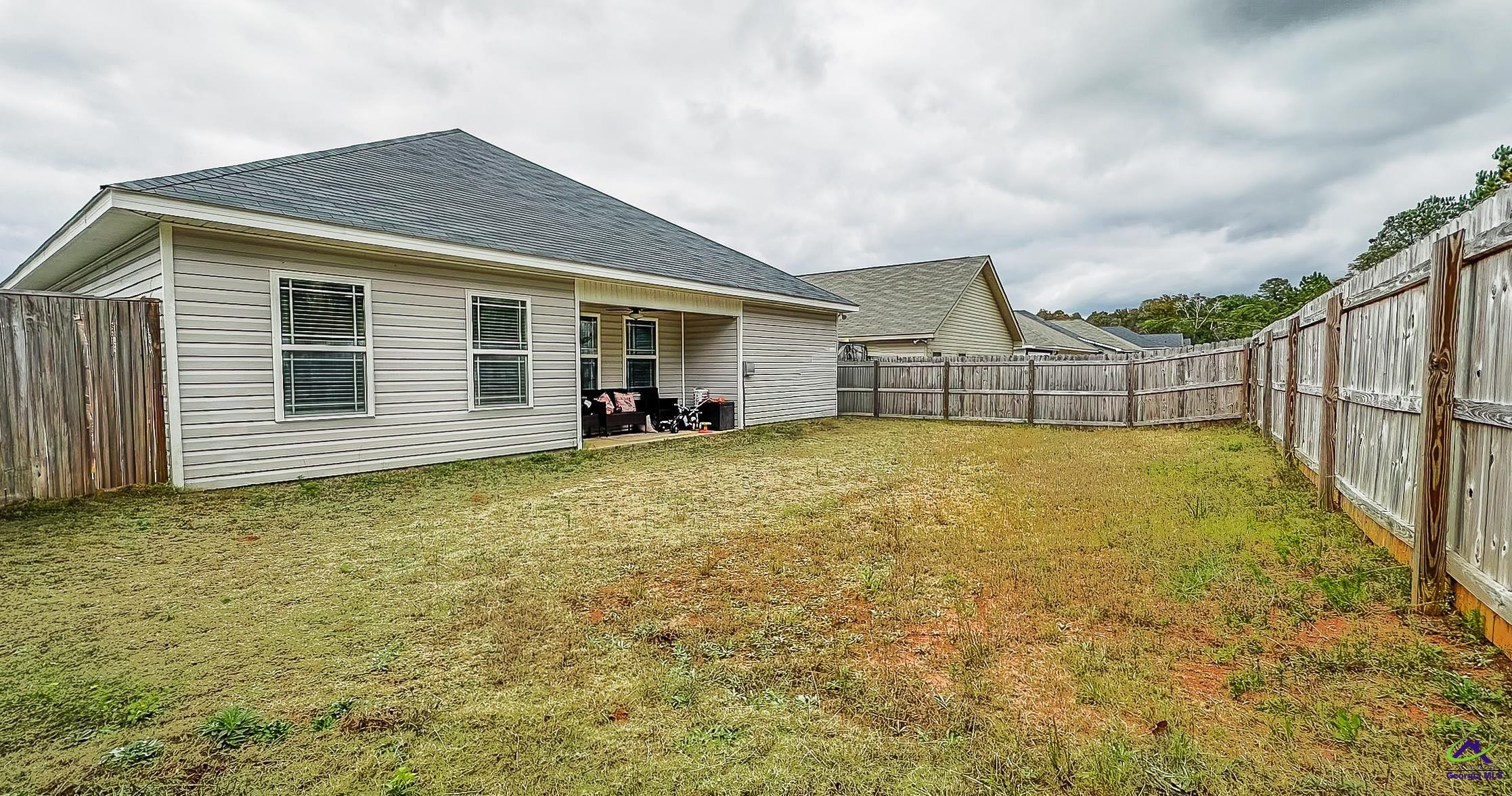 181 Red Tail Circle