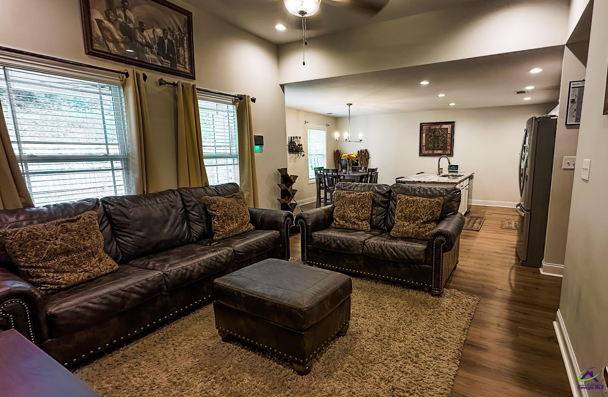 181 Red Tail Circle