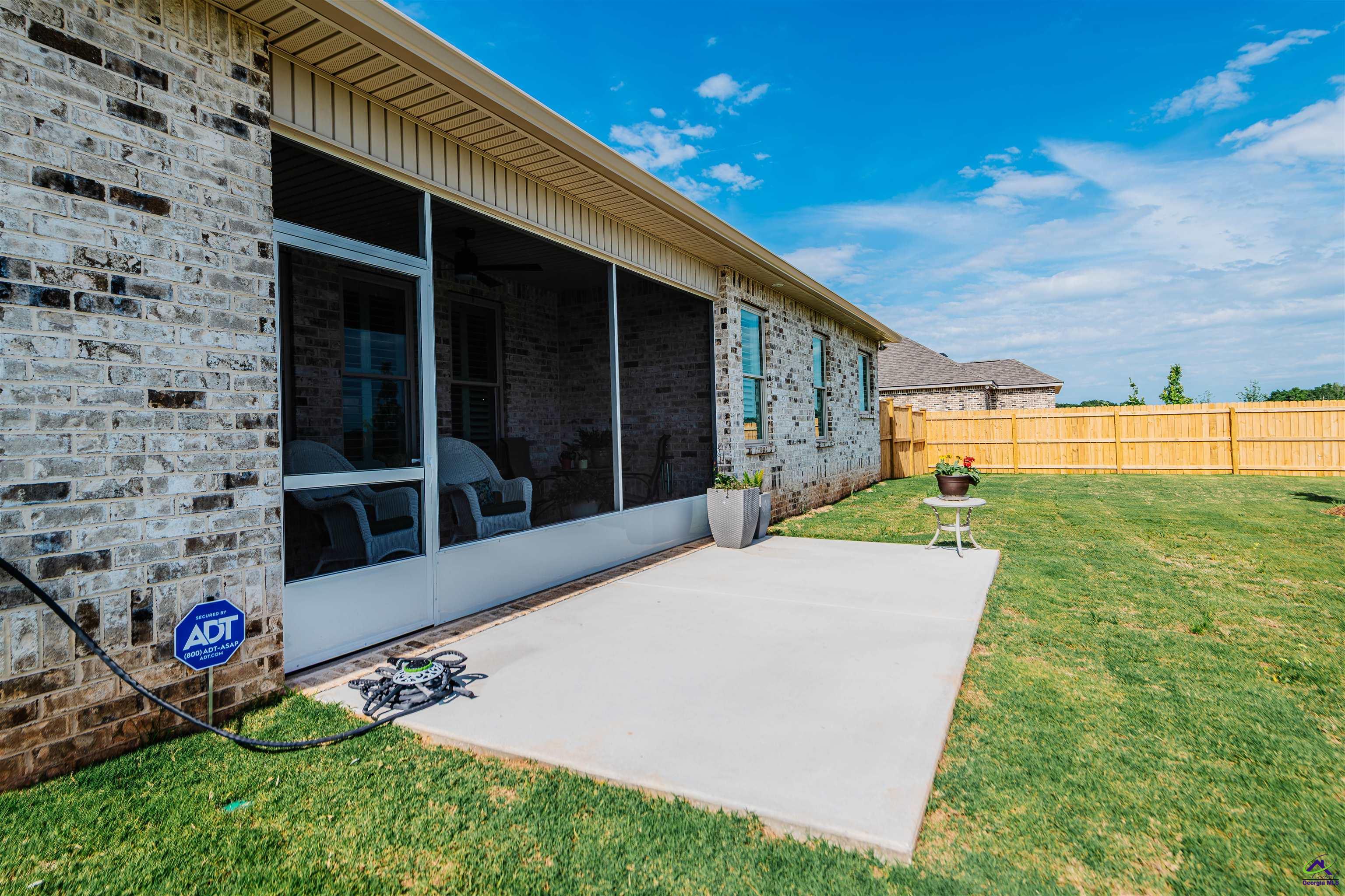 202 Farmland Circle
