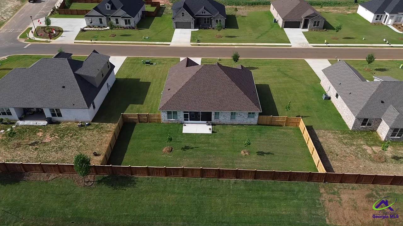 202 Farmland Circle
