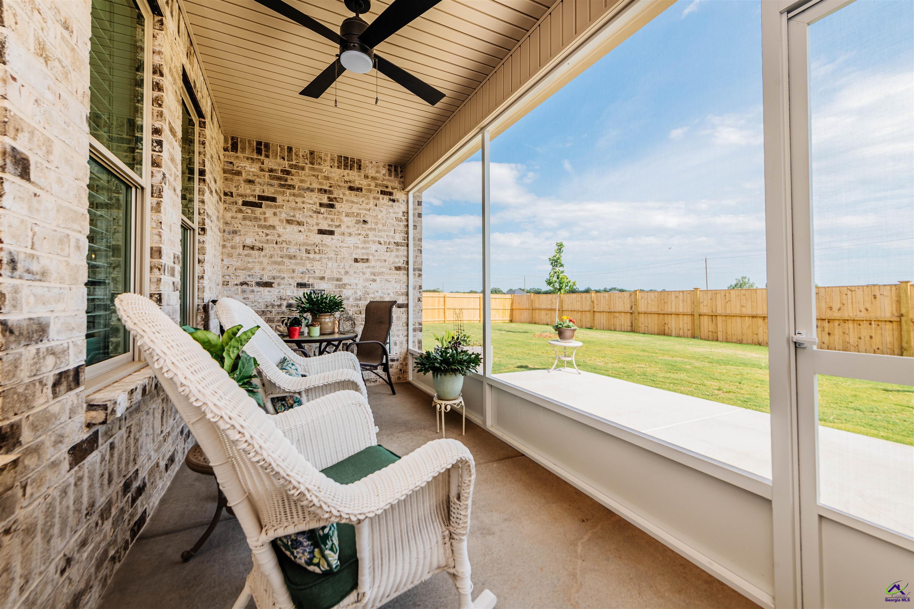 202 Farmland Circle