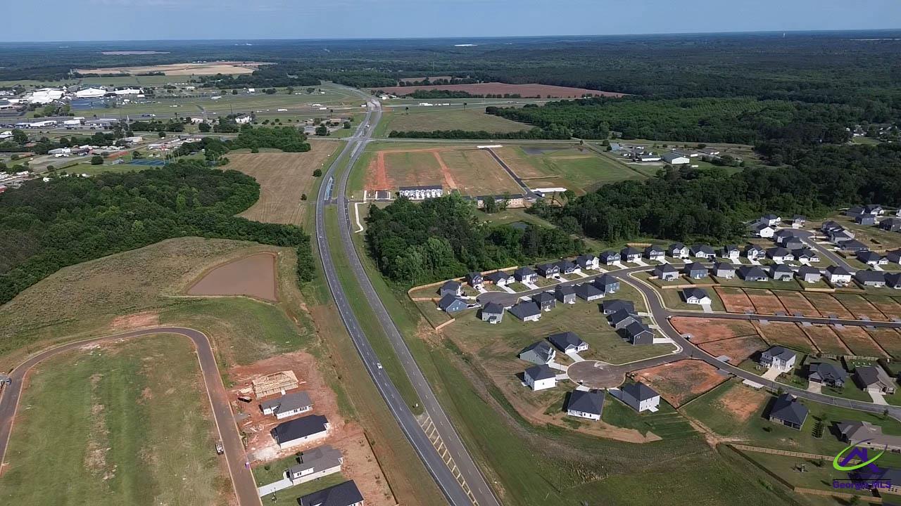 202 Farmland Circle