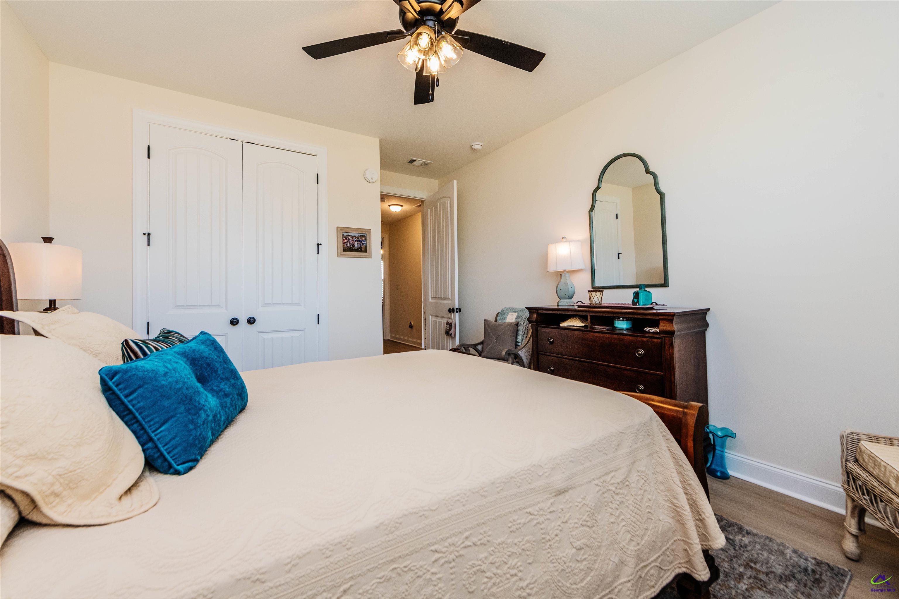 202 Farmland Circle