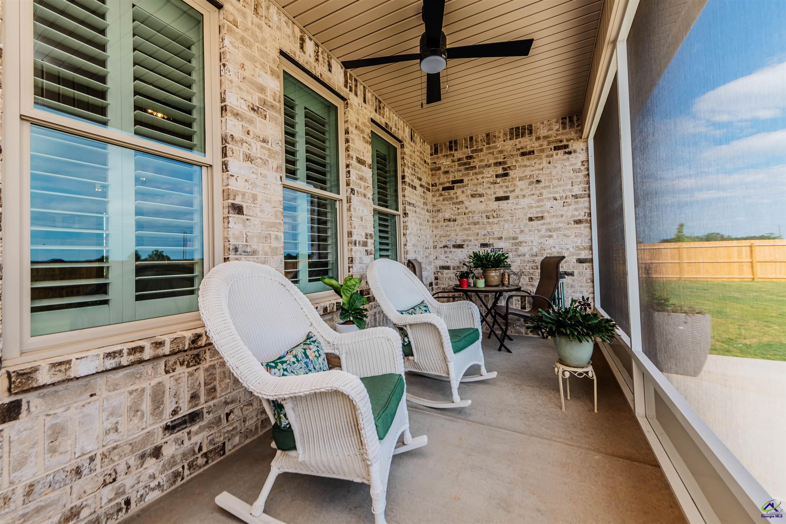 202 Farmland Circle