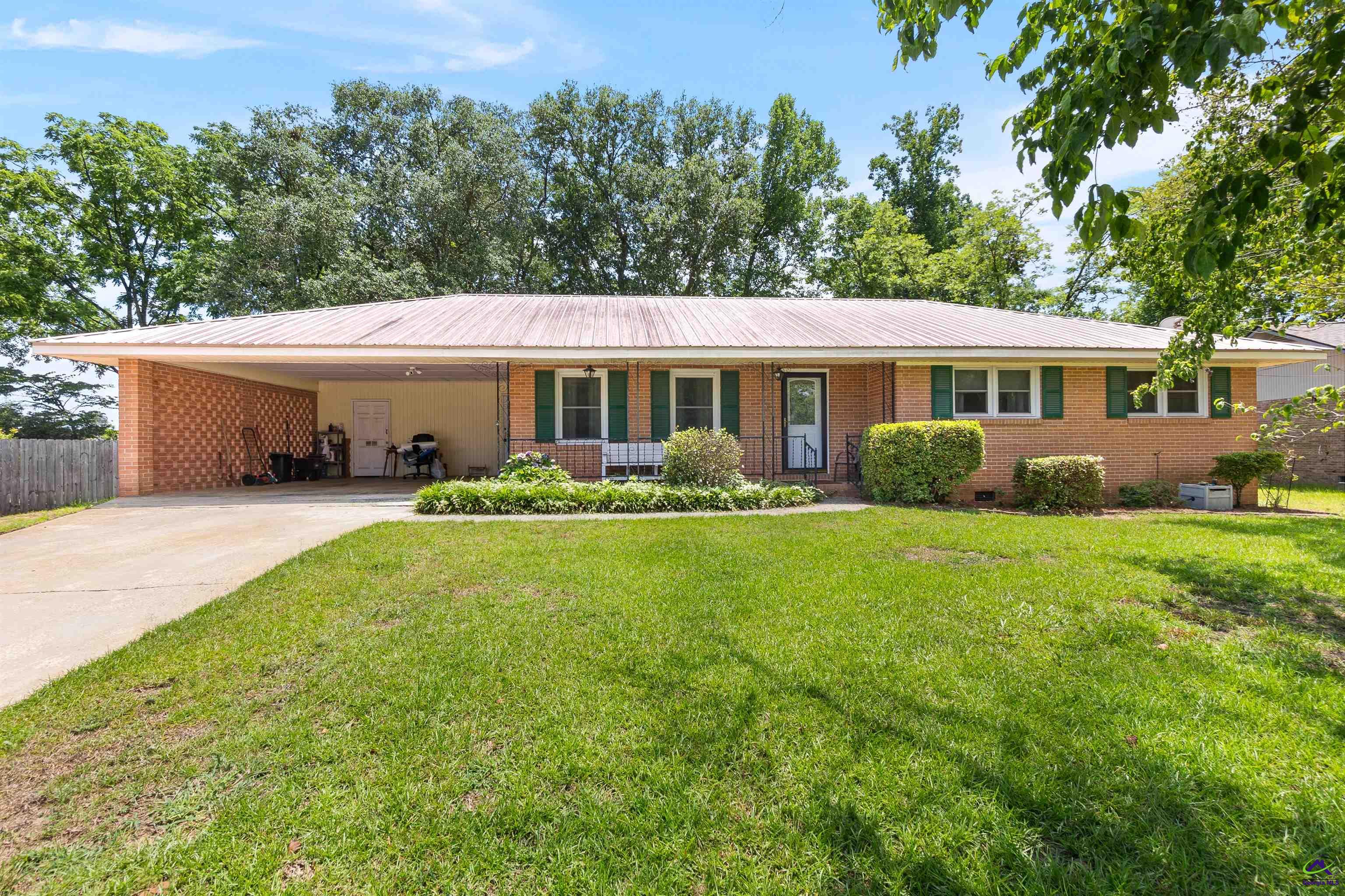 102 West Point Court