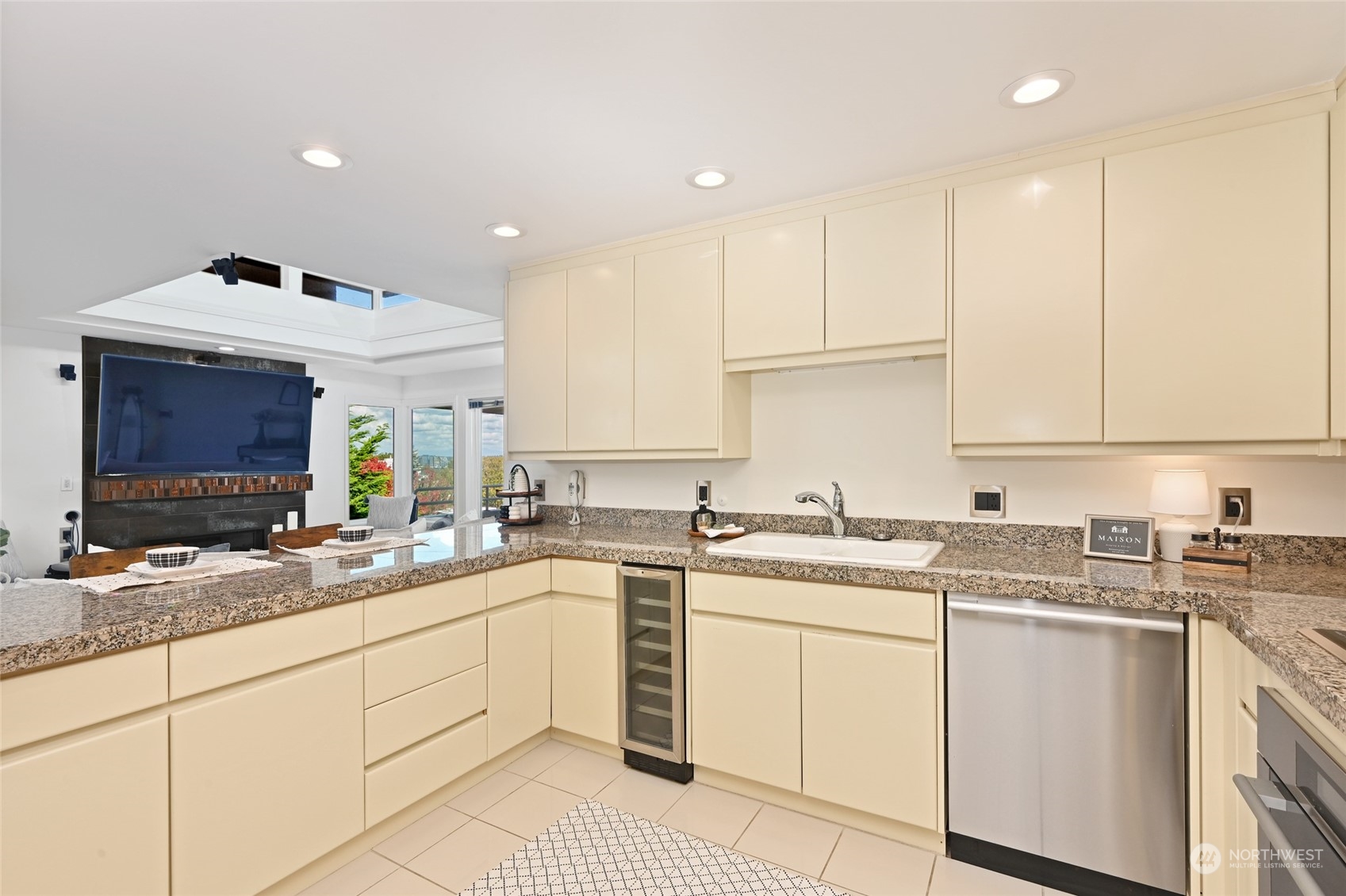 1231 5th Avenue N Unit: 403