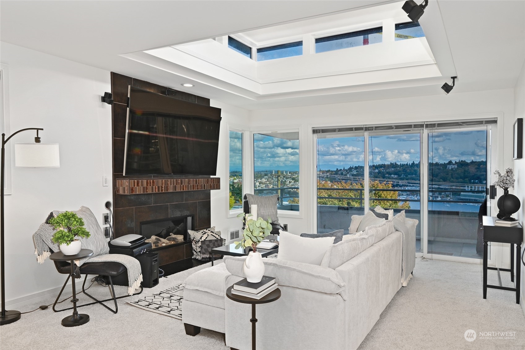 1231 5th Avenue N Unit: 403