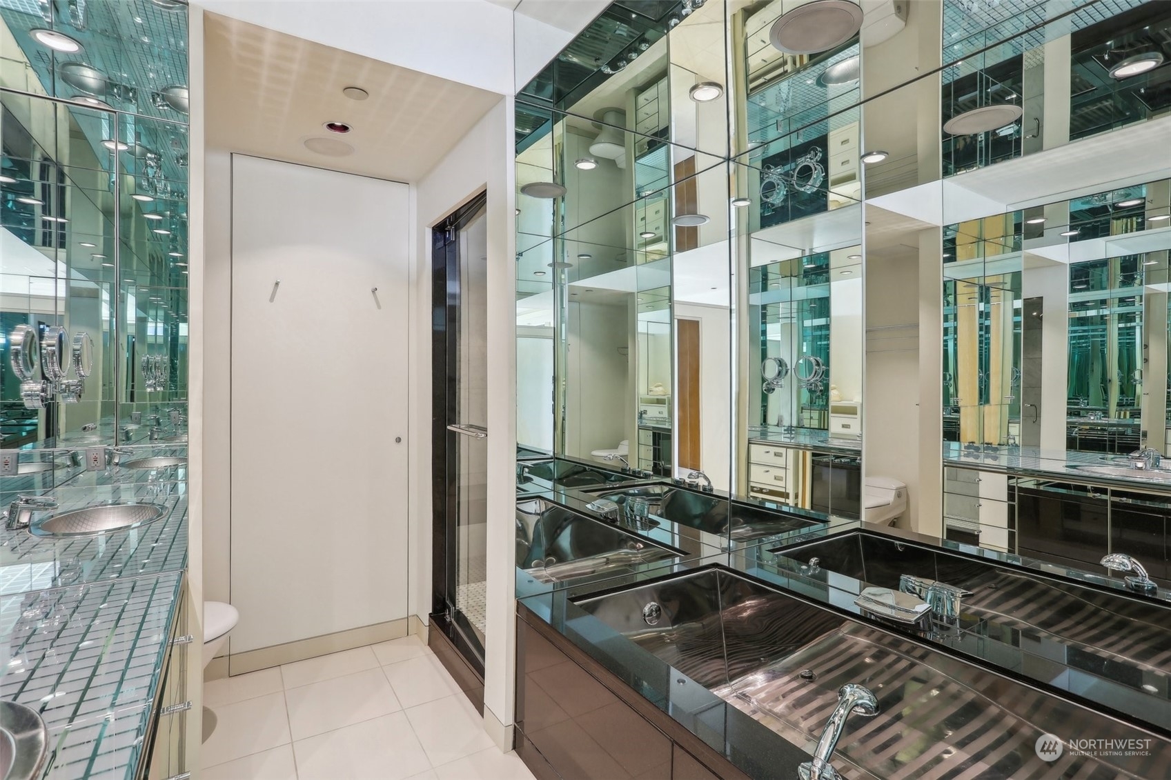 2929 1st Avenue Unit: PH8