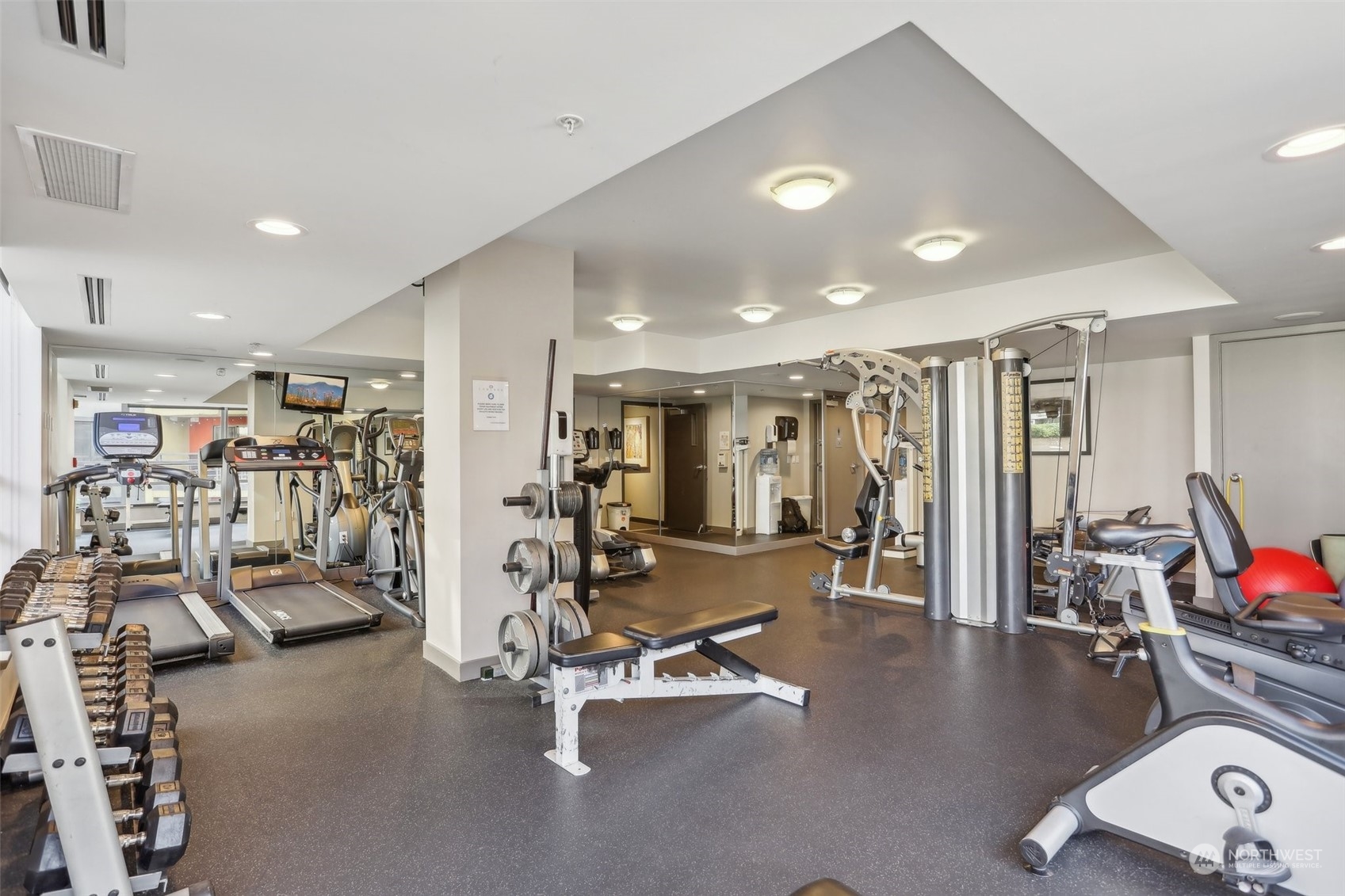 2929 1st Avenue Unit: PH8