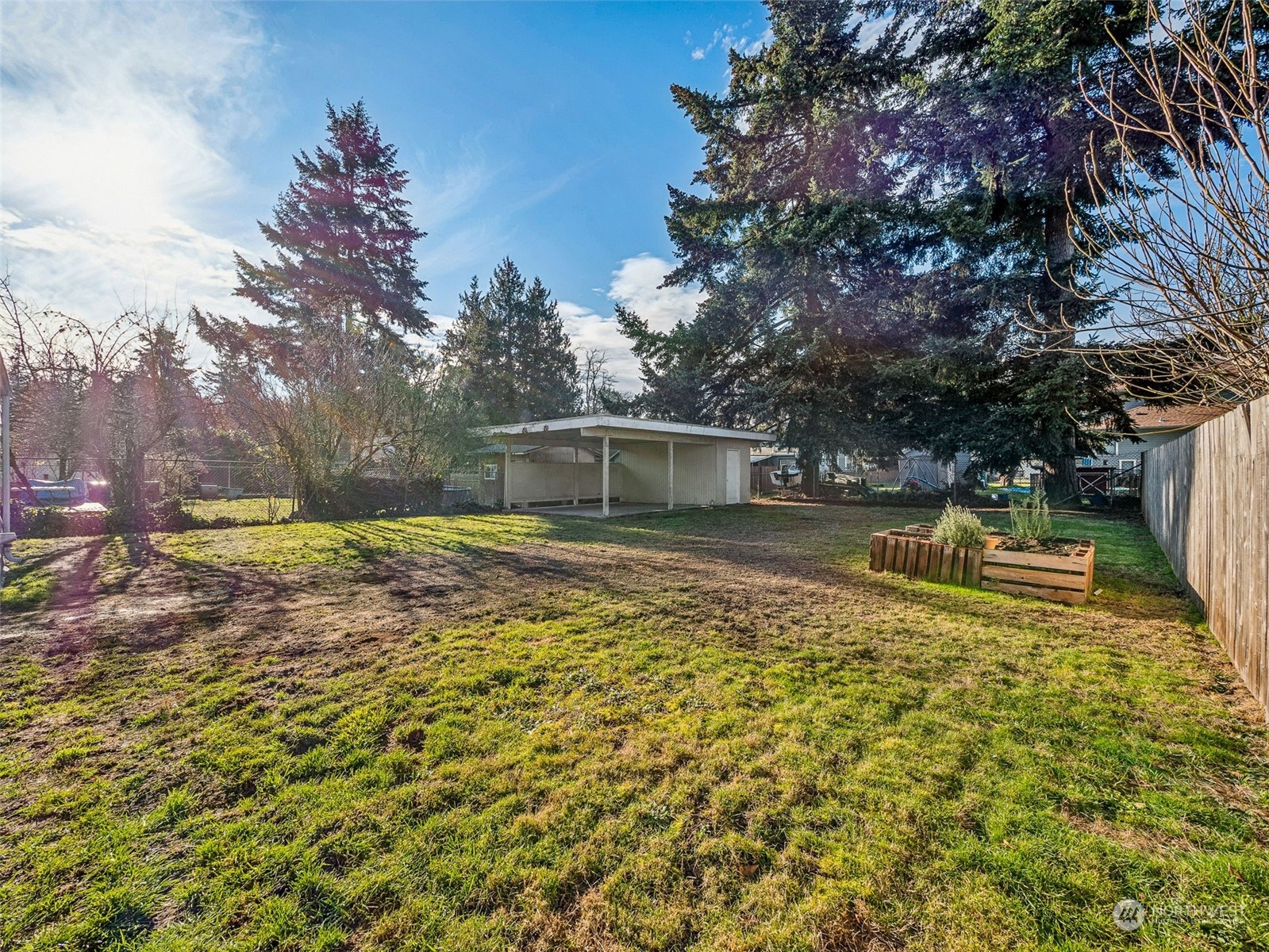 631 2nd Ave S