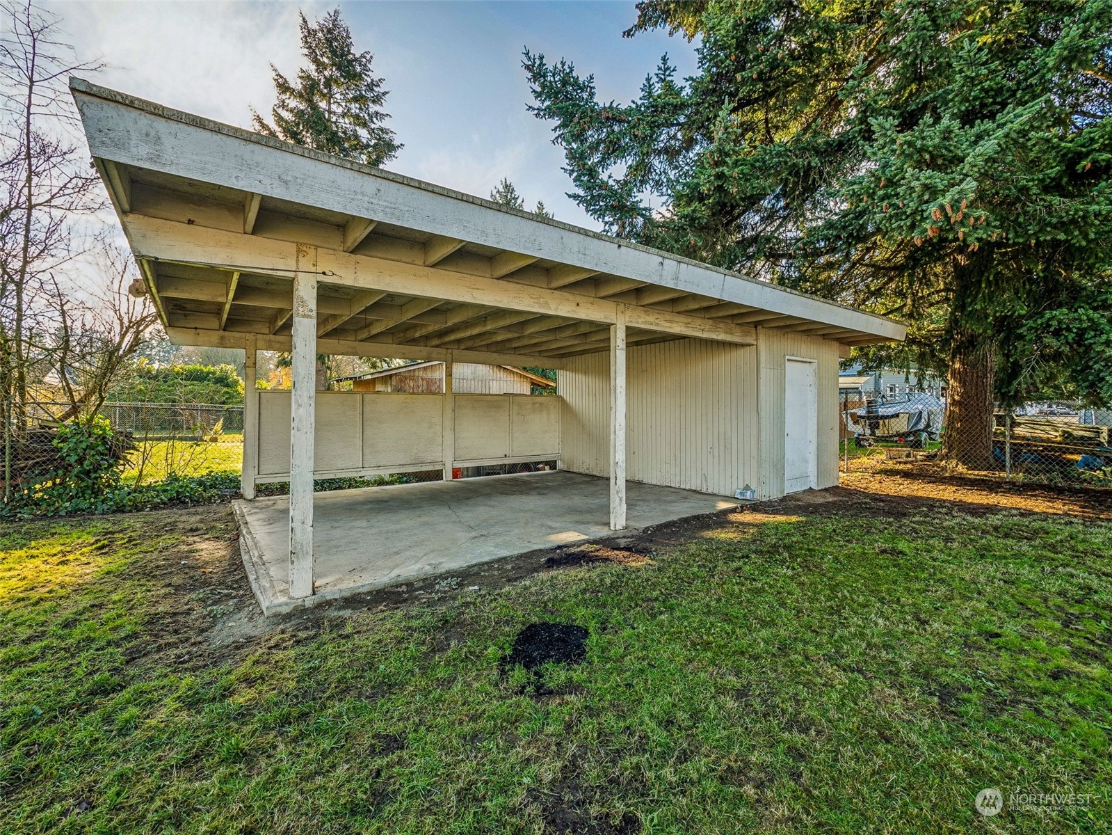 631 2nd Ave S