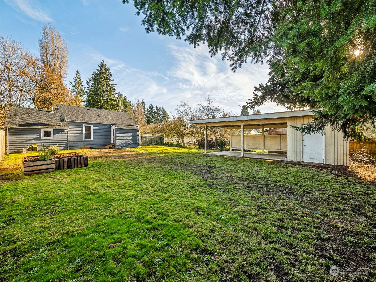 631 2nd Ave S