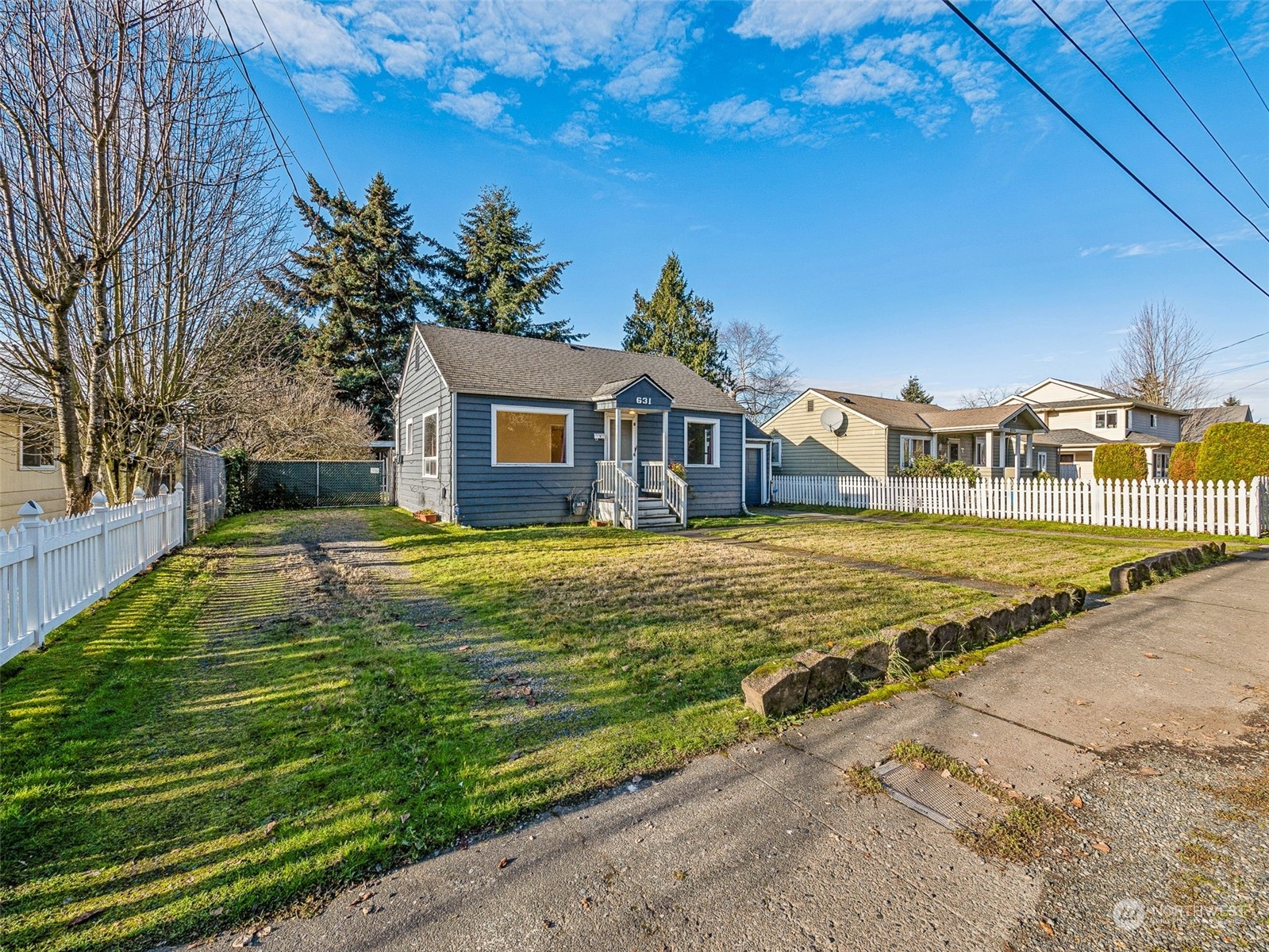 631 2nd Ave S