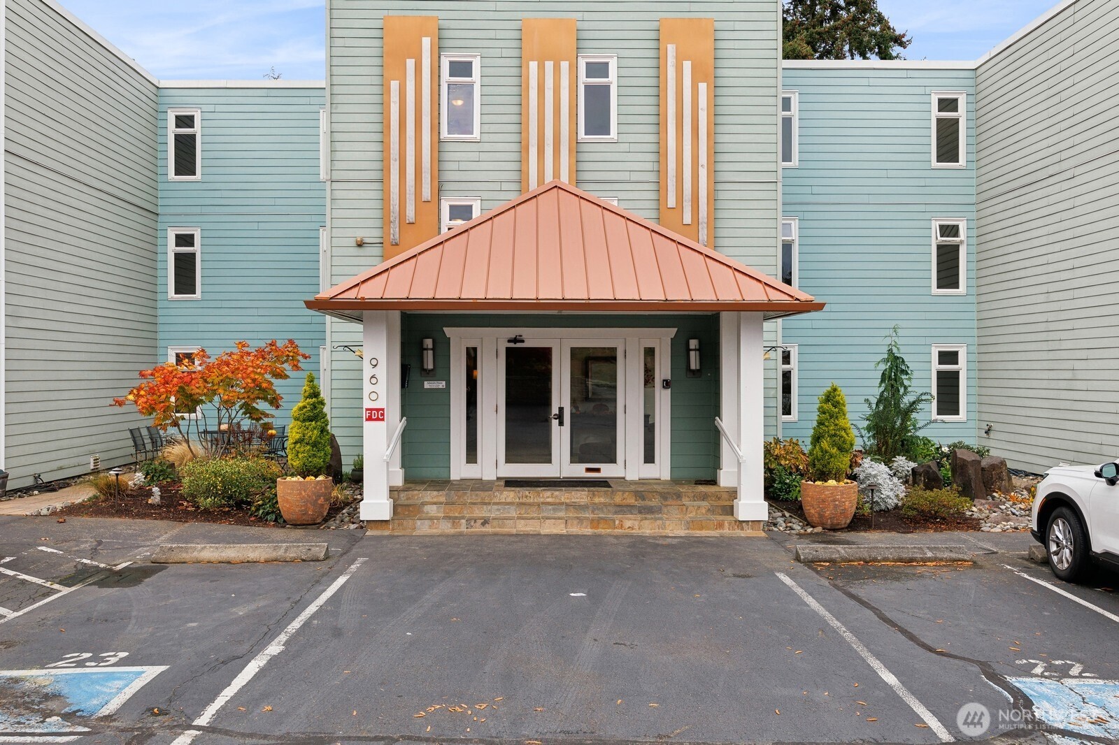 960 5th Avenue S Unit: 206