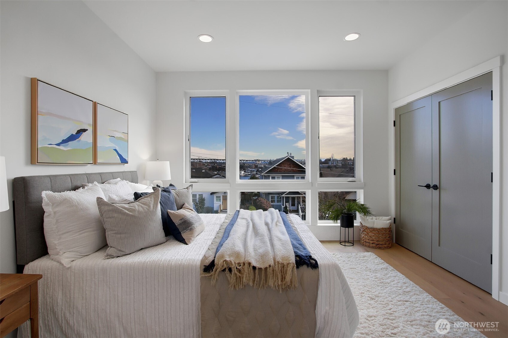 3537 Meridian Avenue N Unit: B