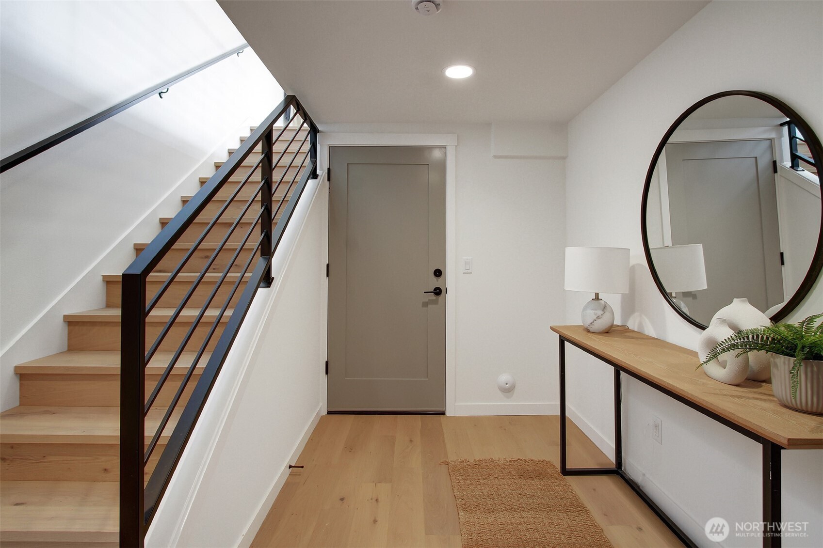 3537 Meridian Avenue N Unit: B