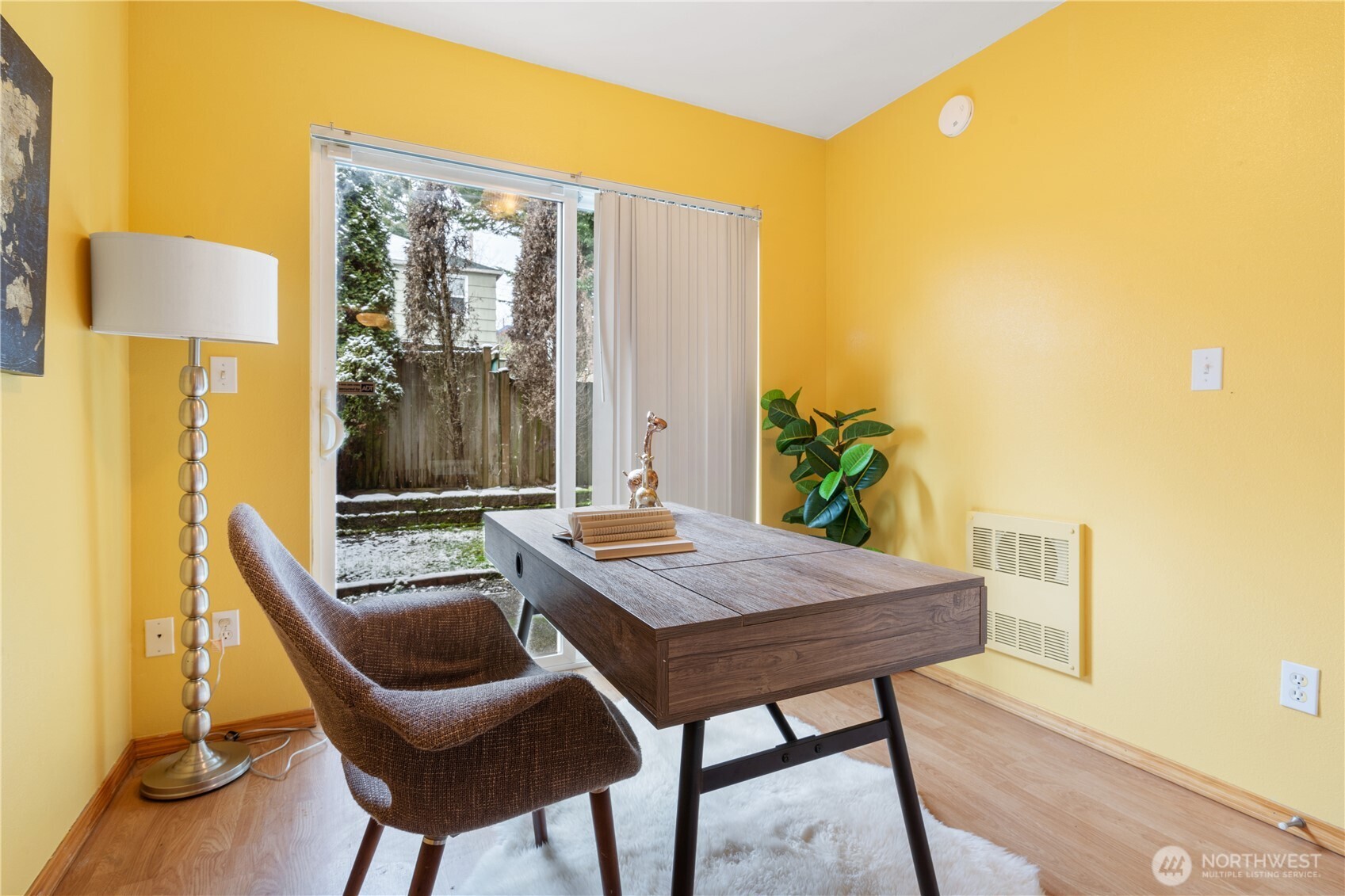14347 Stone Avenue N Unit: B