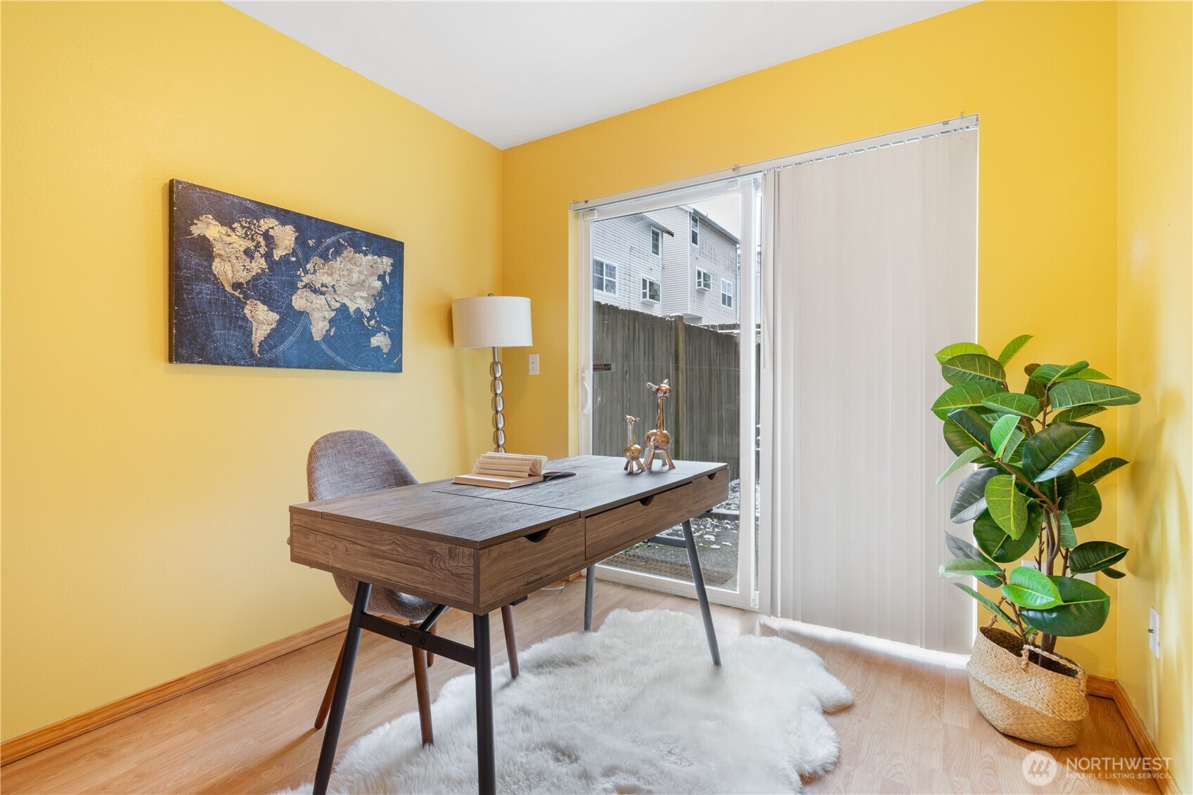 14347 Stone Avenue N Unit: B