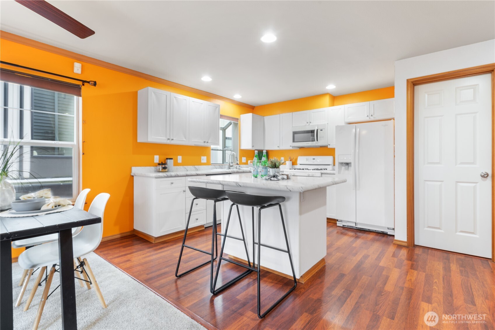 14347 Stone Avenue N Unit: B