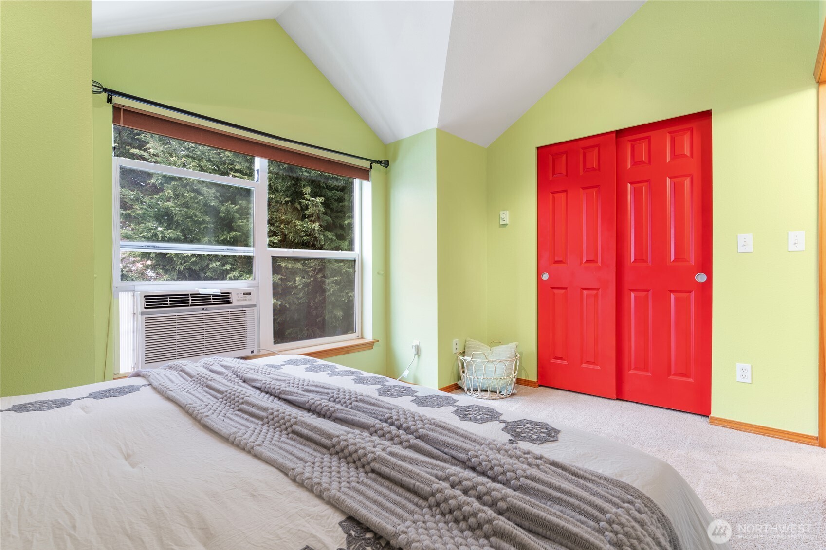 14347 Stone Avenue N Unit: B