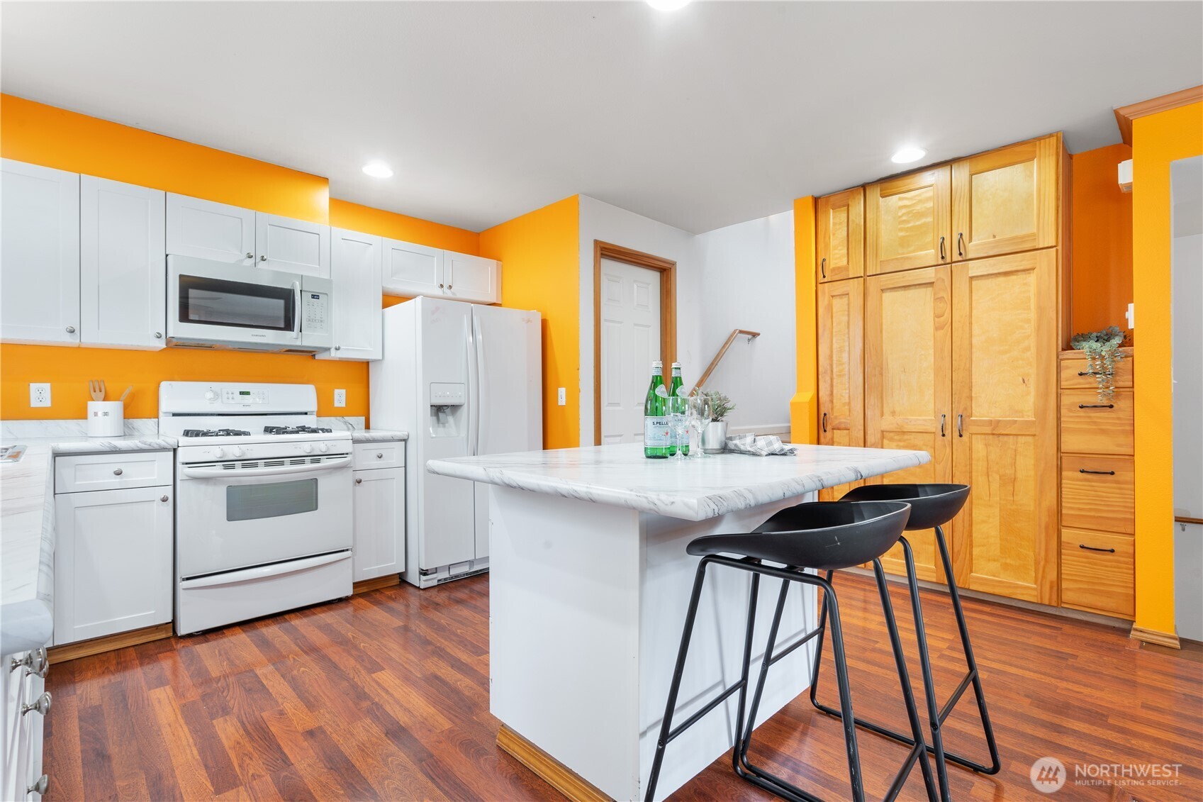 14347 Stone Avenue N Unit: B