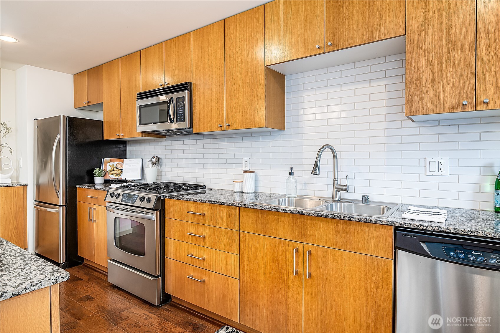 76 Cedar Street Unit: 510