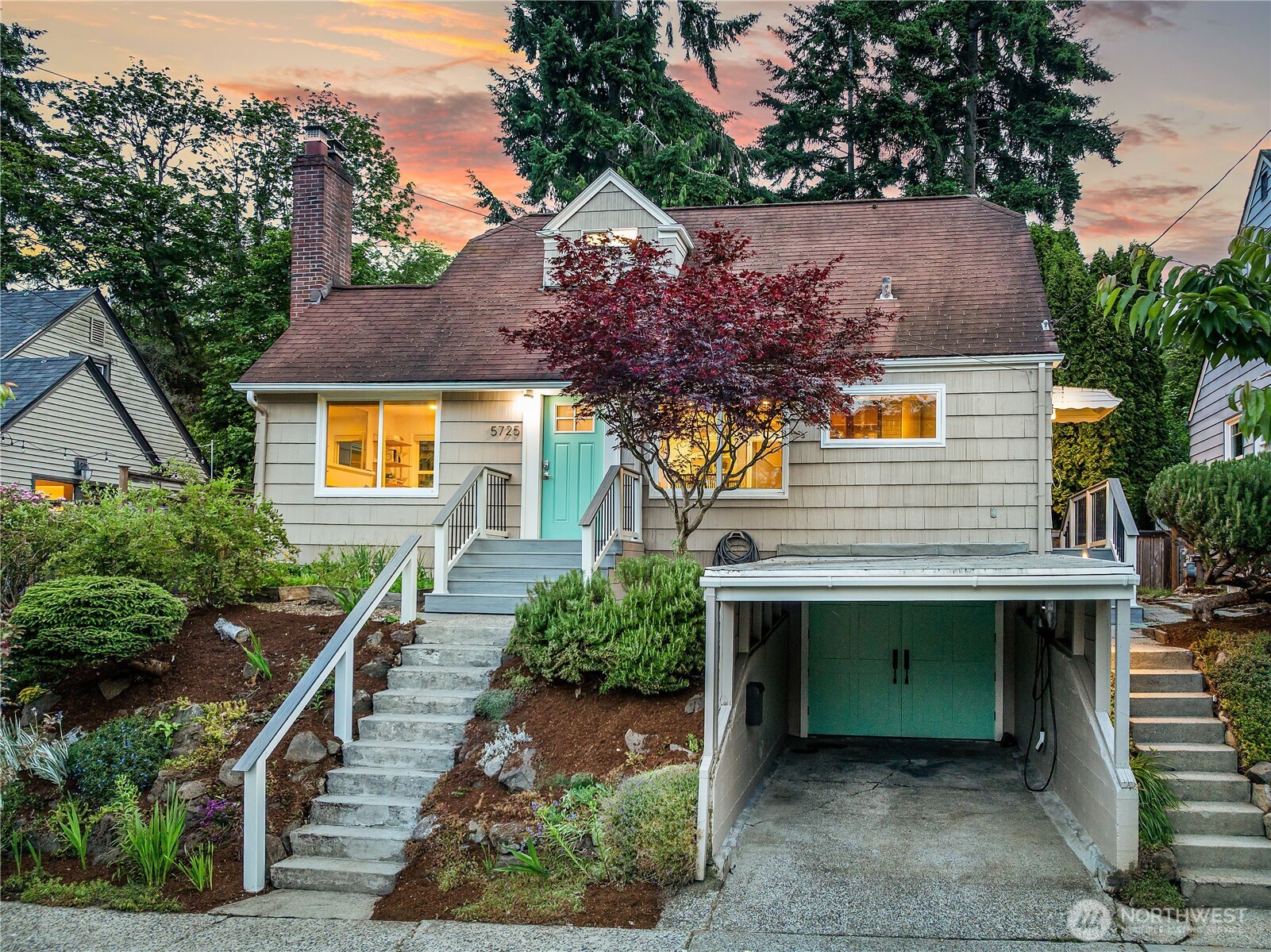 5725 39th Avenue NE