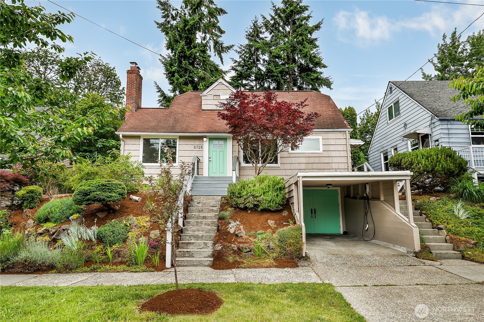 5725 39th Avenue NE