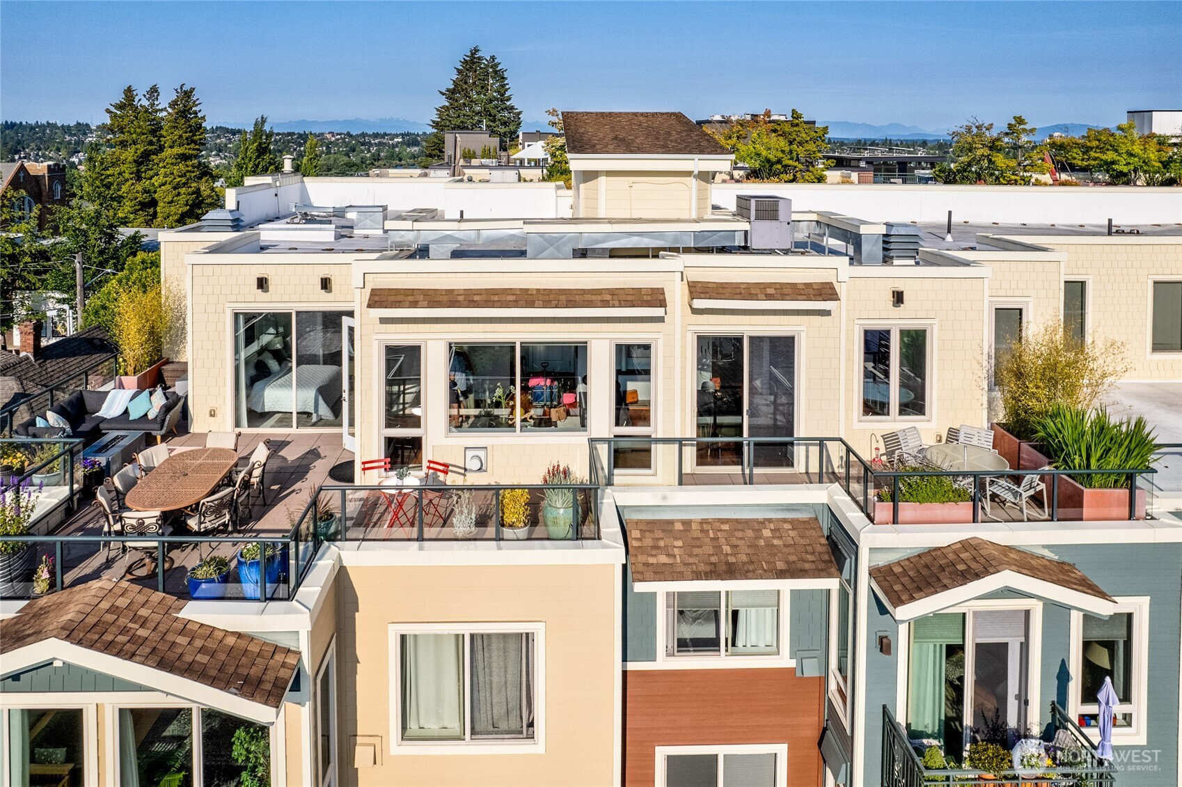 6801 Greenwood Avenue N Unit: 403