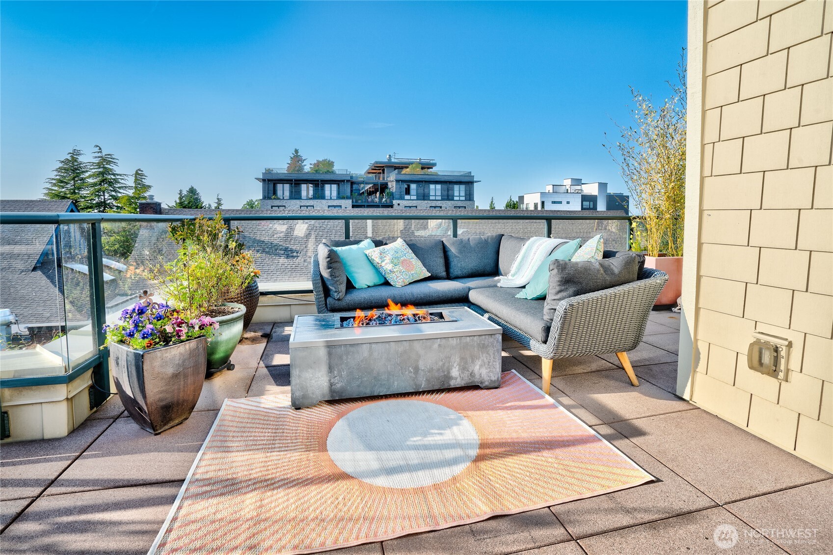 6801 Greenwood Avenue N Unit: 403