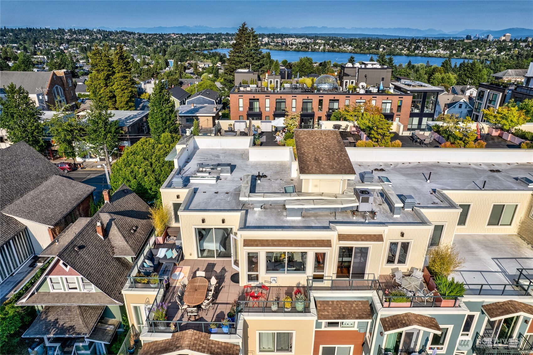 6801 Greenwood Avenue N Unit: 403