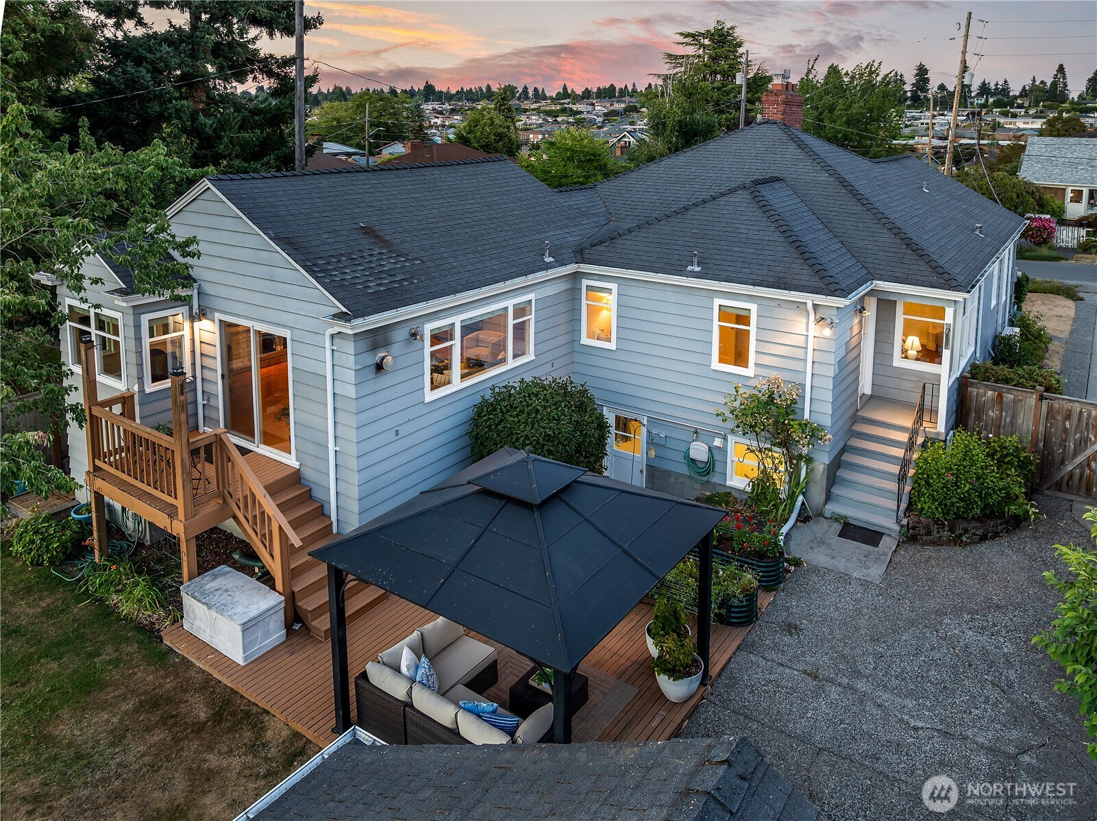 8559 25th Avenue NW