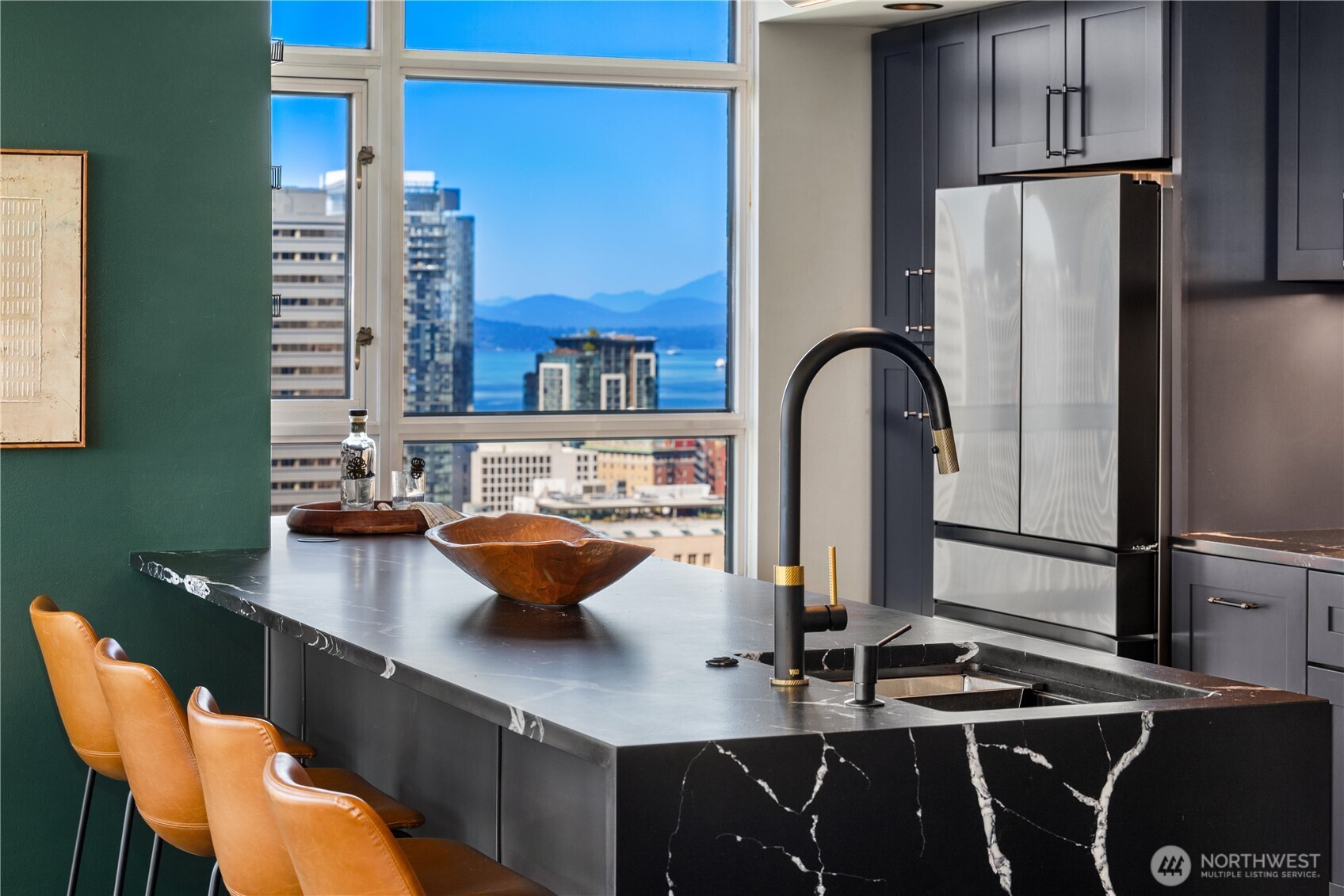 1420 Terry Avenue Unit: 2504