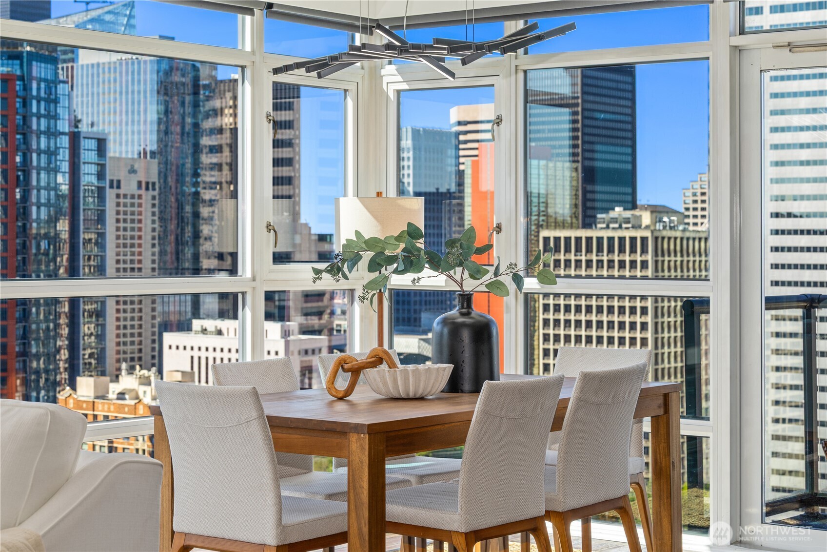 1420 Terry Avenue Unit: 2504