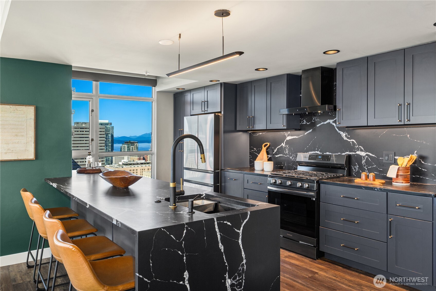 1420 Terry Avenue Unit: 2504