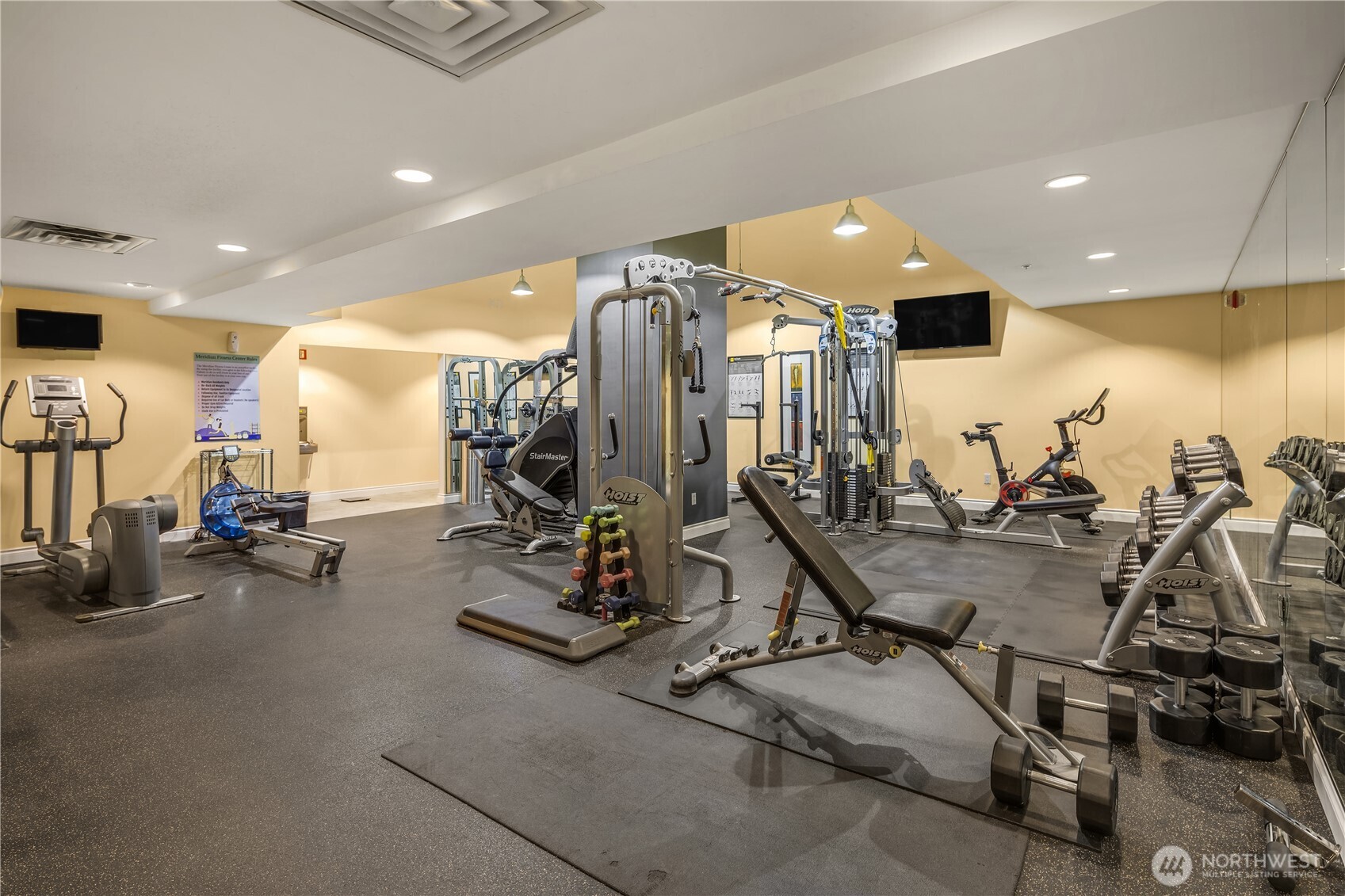 1420 Terry Avenue Unit: 2504