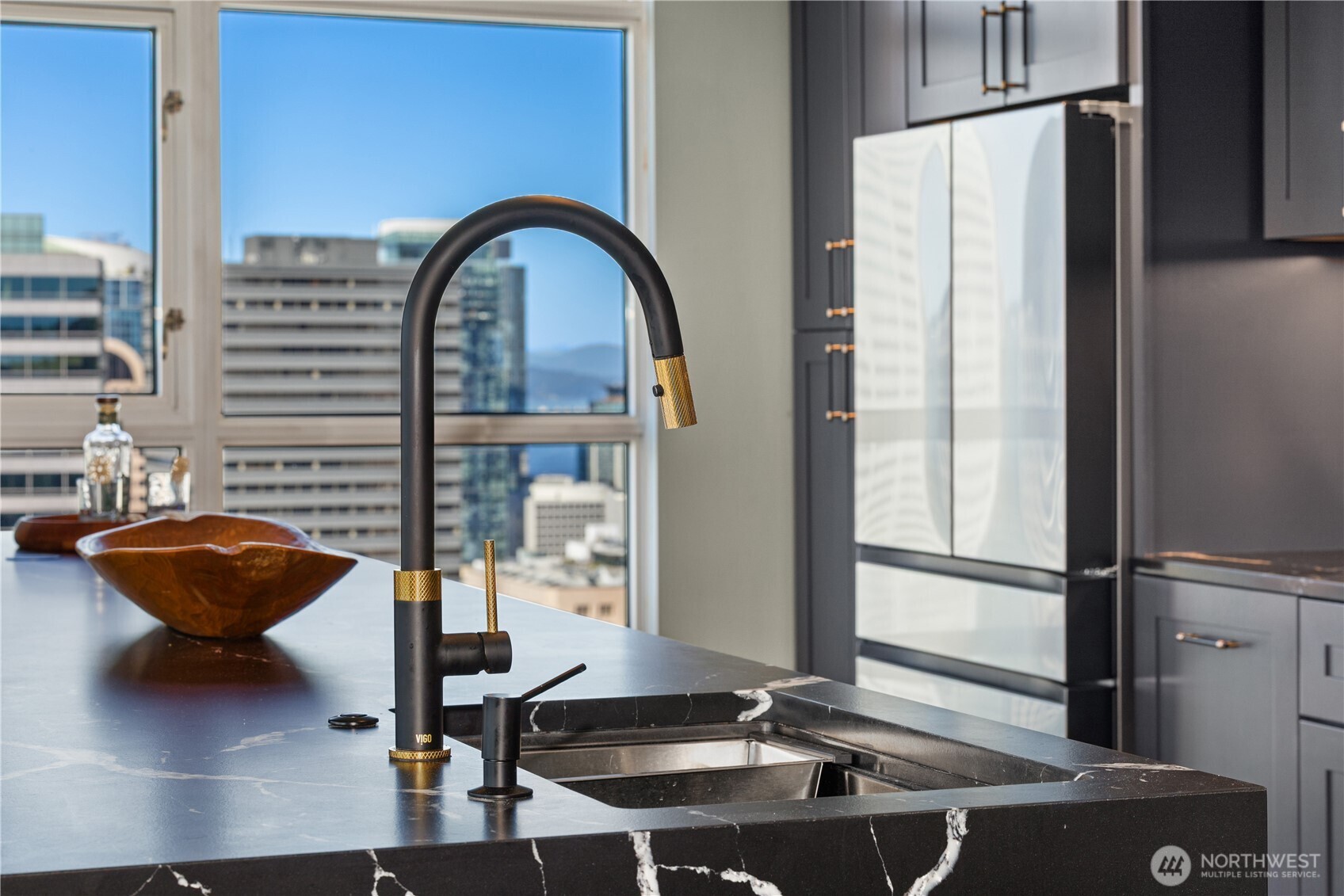 1420 Terry Avenue Unit: 2504