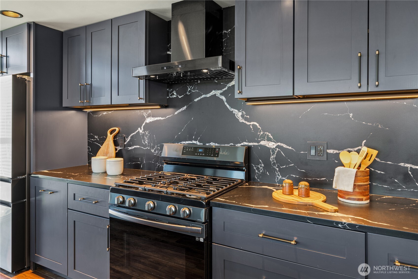 1420 Terry Avenue Unit: 2504