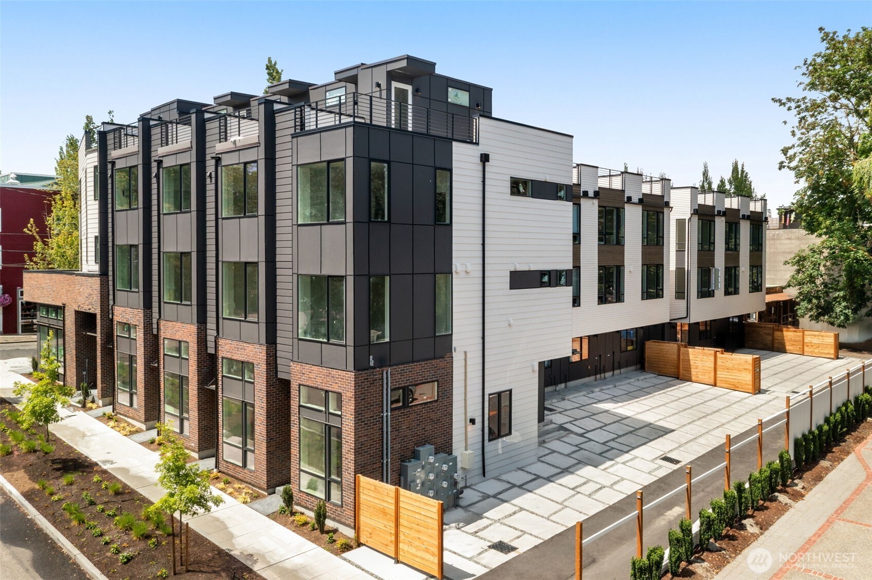 1108 B 34th Avenue